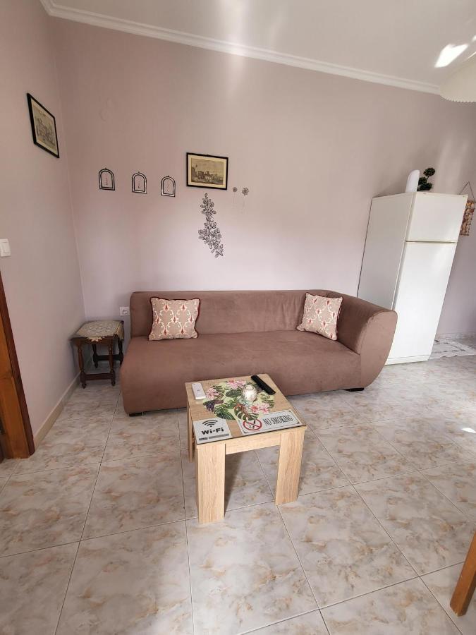 Roumeliotis House Leilighet Kárpathos Eksteriør bilde