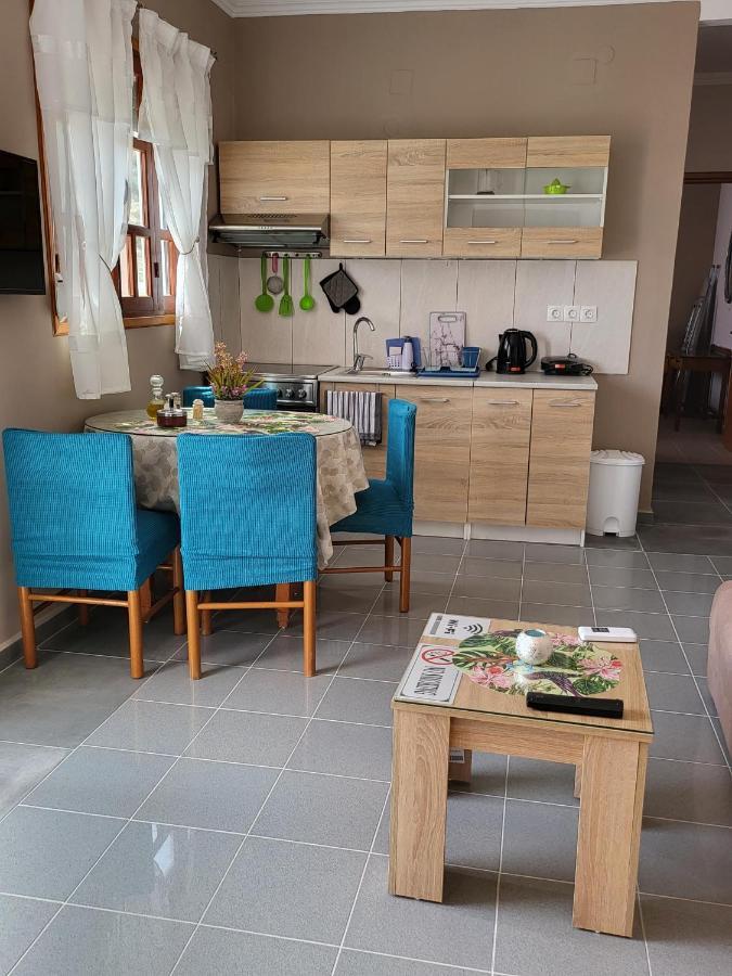 Roumeliotis House Leilighet Kárpathos Eksteriør bilde