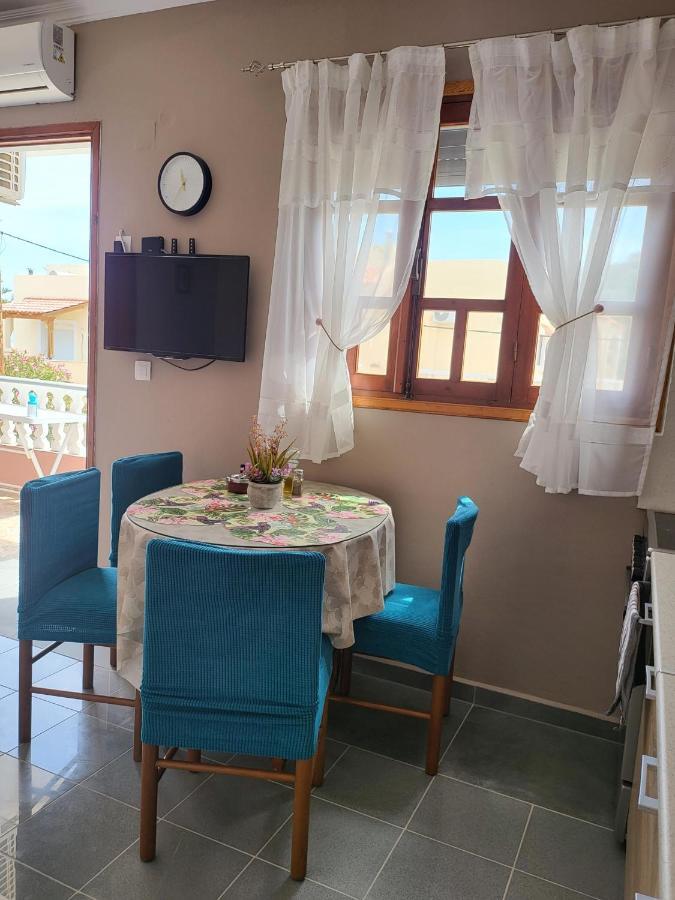 Roumeliotis House Leilighet Kárpathos Eksteriør bilde
